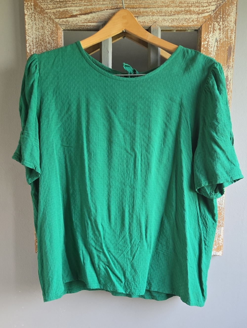 LOFT Emerald Green Short Sleeve Textured Blouse. L
